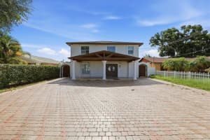 6611 HALE AVENUE, TAMPA, FL 33614 - MLS#MFRTB8513304