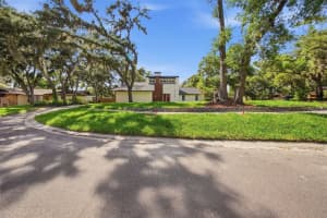 2104 DOEFIELD COURT, VALRICO, FL 33596 - MLS#MFRTB8513359