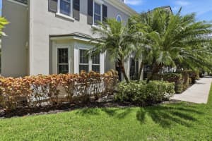 480 GILMAN PLACE, ST PETERSBURG, FL 33716 - MLS#MFRTB8513379