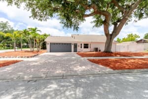 8949 106TH AVENUE, SEMINOLE, FL 33777 - MLS#MFRTB8513400