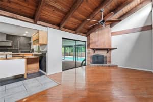 1211 FAIRFAX S, LAKELAND, FL 33813 - MLS#MFRTB8513551