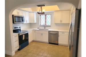 1835 MARYLAND AVENUE, ST PETERSBURG, FL 33703 - MLS#MFRTB8513615