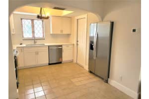 1835 MARYLAND AVENUE, ST PETERSBURG, FL 33703 - MLS#MFRTB8513615