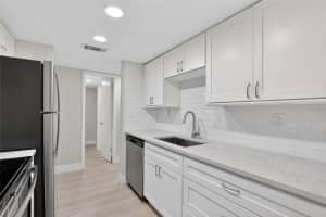 3795 41ST LANE, ST PETERSBURG, FL 33711 - MLS#MFRTB8513635