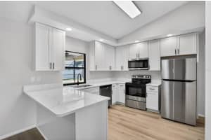 4632 31ST COURT, BRADENTON, FL 34203 - MLS#MFRTB8513705