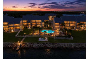 810 BAHIA DEL SOL DRIVE, RUSKIN, FL 33570 - MLS#MFRTB8513788