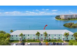 5282 BEACH #APT D, ST PETERSBURG, FL 33705 - MLS#MFRTB8513884