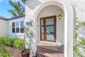 908 CANDLEWOOD AVENUE, TAMPA, FL 33603 - MLS#MFRTB8513924