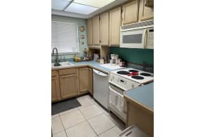 1200 37TH STREET, ST PETERSBURG, FL 33713 - MLS#MFRTB8513936