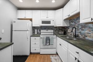 1802 BEDFORD TERRACE, SUN CITY CENTER, FL 33573 - MLS#MFRTB8514045