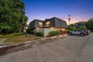 8118 OAK TRACE WAY, TAMPA, FL 33634 - MLS#MFRTB8514272