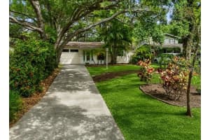 930 Montrose Blvd N, ST PETERSBURG