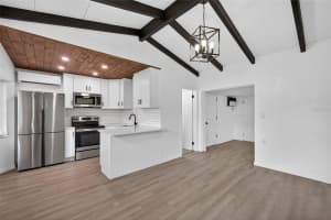 679 71ST AVE NORTH AVENUE, ST PETERSBURG, FL 33702 - MLS#MFRTB8514518