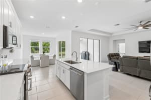 5352 DAGENHAM DRIVE, DAVENPORT, FL 33837 - MLS#MFRTB8514571