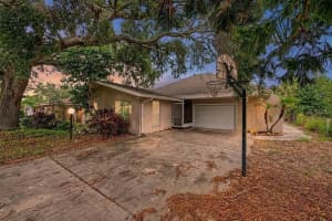 1647 Summerdale Dr S, CLEARWATER