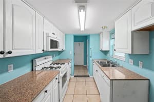 5855 18TH STREET, ST PETERSBURG, FL 33714 - MLS#MFRTB8514844