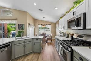 2708 VALENCIA GROVE DRIVE, VALRICO, FL 33596 - MLS#MFRTB8514882