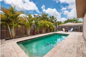 511 74TH AVENUE, ST PETERSBURG, FL 33702 - MLS#MFRTB8514956