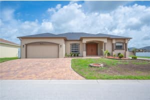 8653 PEBBLEBROOKE WAY, LAKELAND, FL 33810 - MLS#MFRTB8514986