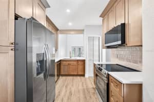 639 LAUREL OAK LANE, ALTAMONTE SPRINGS, FL 32701 - MLS#MFRTB8515102