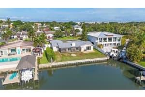 3945 FONTAINEBLEAU DRIVE, TAMPA, FL 33634 - MLS#MFRTB8515141