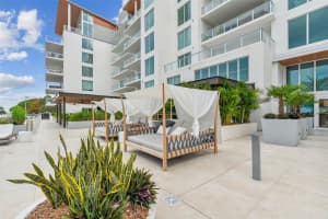 1020 SUNSET POINT ROAD, CLEARWATER, FL 33755 - MLS#MFRTB8515208