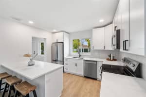 1401 49TH STREET, ST PETERSBURG, FL 33710 - MLS#MFRTB8515272