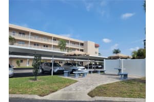9950 62ND TERRACE, ST PETERSBURG, FL 33708 - MLS#MFRTB8515363