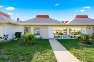 4344 Tahitian Gardens Cir #b, HOLIDAY 4344 Tahitian Gardens Cir #b, HOLIDAY