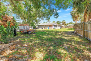 4030 OVERLOOK DRIVE, ST PETERSBURG, FL 33703 - MLS#MFRTB8515571
