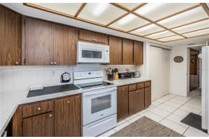 3021 COUNTRYSIDE BOULEVARD, CLEARWATER, FL 33761 - MLS#MFRTB8515637