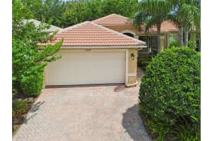15790 CRYSTAL WATERS DRIVE, WIMAUMA, FL 33598 - MLS#MFRTB8515684