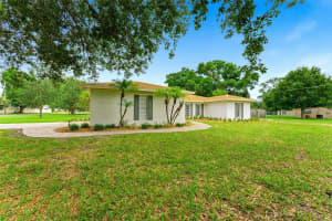 7202 SPRING VALLEY DRIVE, TAMPA, FL 33615 - MLS#MFRTB8515781