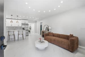 513 WHITE OAK AVENUE, BRANDON, FL 33510 - MLS#MFRTB8515999