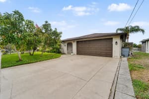 5736 Melaleuca Dr #22, HOLIDAY 5736 Melaleuca Dr #22, HOLIDAY