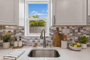205 2ND AVENUE, LARGO, FL 33770 - MLS#MFRTB8516300