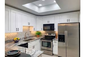 8350 SAVANNAH TRACE CIRCLE, TAMPA, FL 33615 - MLS#MFRTB8516466