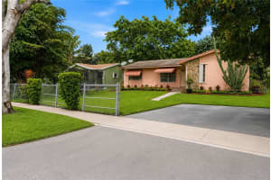 3121 72ND WAY, HOLLYWOOD, FL 33024 - MLS#MFRTB8516498