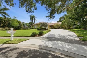 709 Grovewood Ln, LARGO 709 Grovewood Ln, LARGO