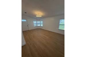 1 Pelican Dr N Oldsmar, FL 34677 - Off Market