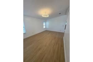 1 Pelican Dr N Oldsmar, FL 34677 - Off Market