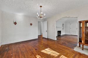 5806 CHEROKEE AVENUE, TAMPA, FL 33604 - MLS#MFRTB8517075
