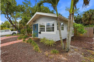 608 KIRKWOOD TERRACE, ST PETERSBURG, FL 33701 - MLS#MFRTB8517103