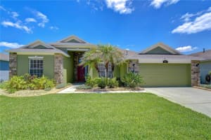 2804 ABBEY GROVE DRIVE, VALRICO, FL 33594 - MLS#MFRTB8517115