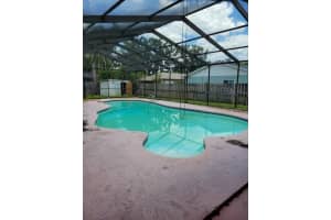 605 COURTNEY DRIVE, TAMPA, FL 33617 - MLS#MFRTB8517226