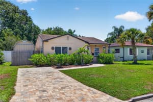 3221 14TH STREET, ST PETERSBURG, FL 33704 - MLS#MFRTB8517260