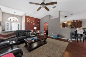 321 SQUIRES GROVE DRIVE, WINTER HAVEN, FL 33880 - MLS#MFRTB8517299