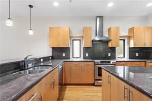512 GLEN AVENUE, TAMPA, FL 33609 - MLS#MFRTB8517362