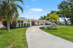 6825 11TH AVENUE, ST PETERSBURG, FL 33710 - MLS#MFRTB8517519