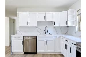 7505 ELLICOTT STREET, TAMPA, FL 33615 - MLS#MFRTB8517572